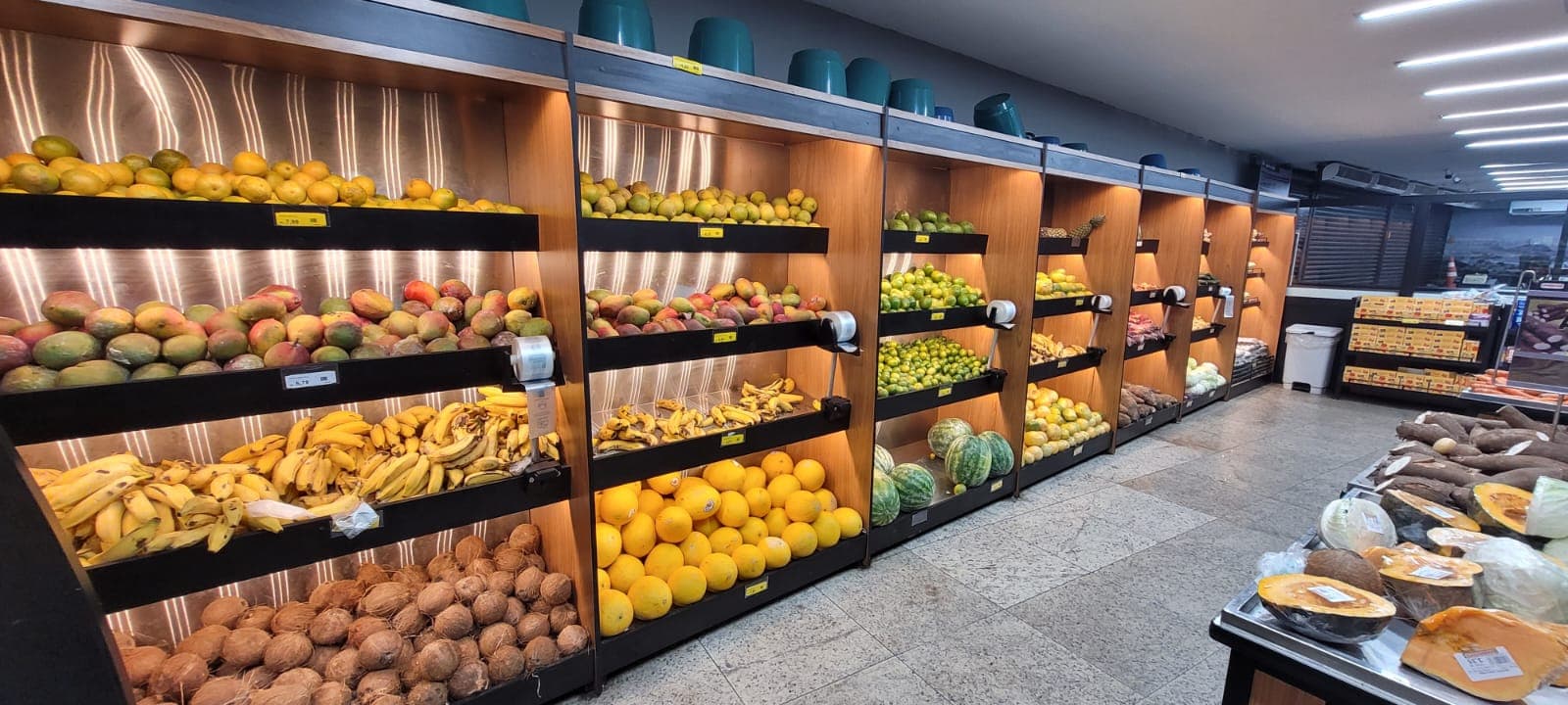 Imagem institucional 11 10 do Supermercados Unidos CGX